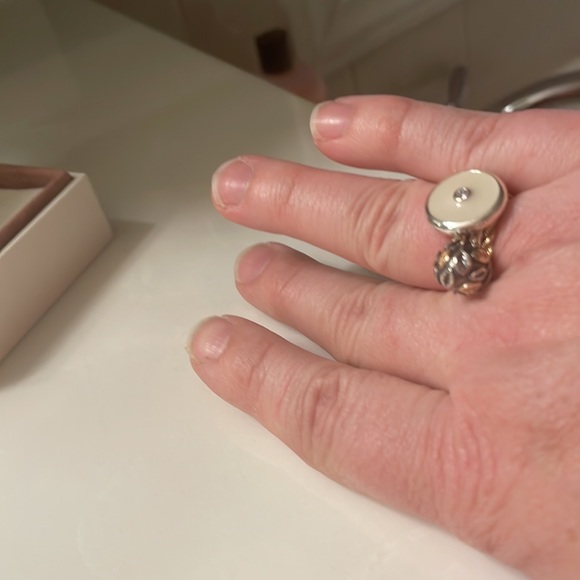 2 new Pandora Rings size 8, silver never worn - Picture 4 of 4